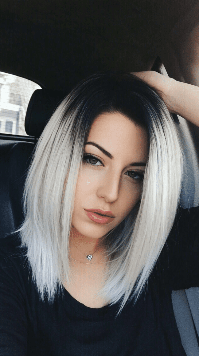Textured lob with dark roots